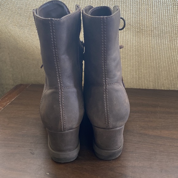 Platform Boots - Picture 3 of 6